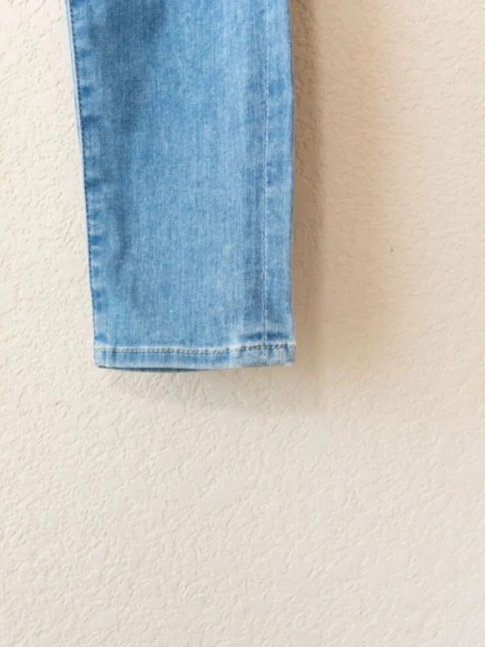 7 For All Mankind High Waist Skinny Jeans Distressed Light Wash Size 27 - Picture 7 of 12